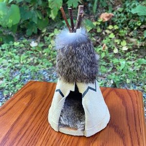 Genuine 🍁 Native American Handmade Teepee Replica Art Decor or Display Toy